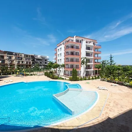 Gt Riviera Apartmán Ravda